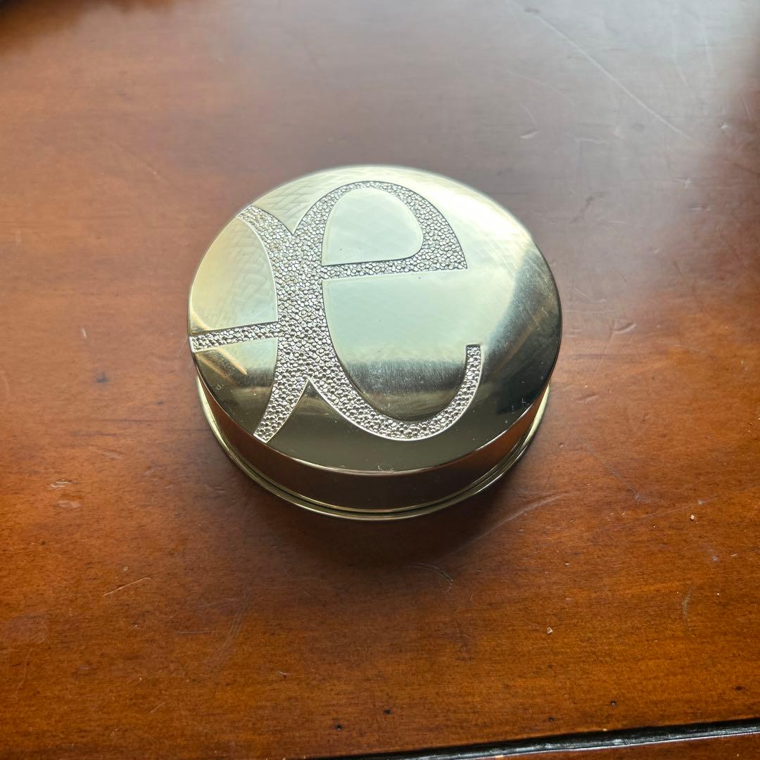 エレガンス ラ プードル オートニュアンス リクスィーズ I 27g - メルカリ