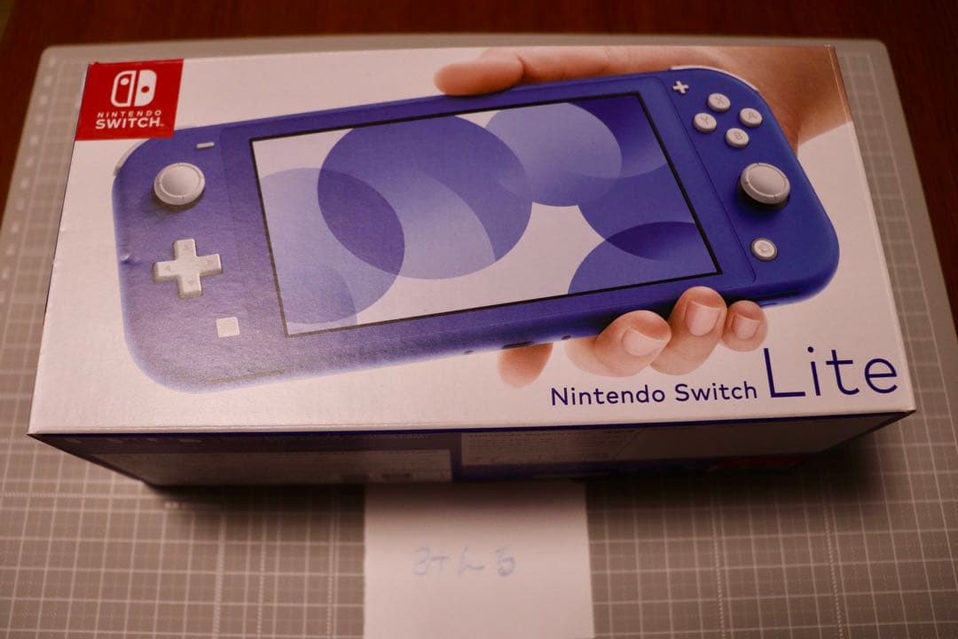 ニンテンドーSwitchLiteピンクソフト2本つきの通販はau PAY