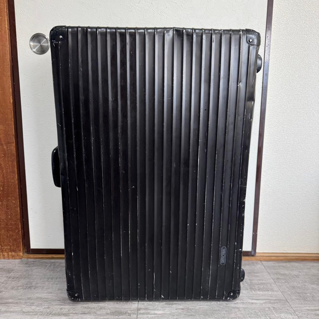 リモワ アローズ別注 クラシックフライト ブラック RIMOWA 104L 希少 旅先で差がつく、ユナイテッドアローズ×リモワのメタルトランク。 | GO