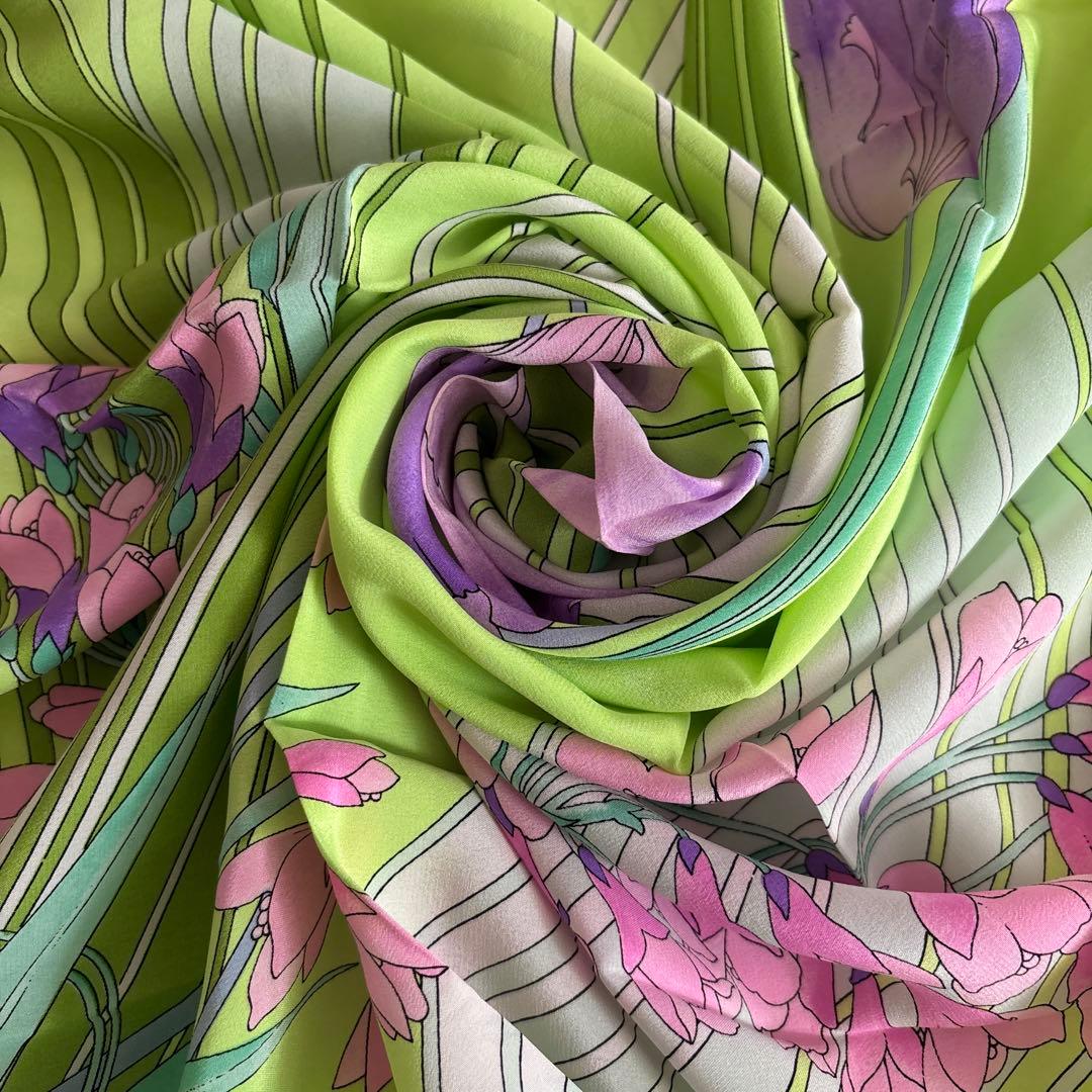 LEONARD シルクスカーフ 大判 イタリー製 約84cm×84cm - メルカリ