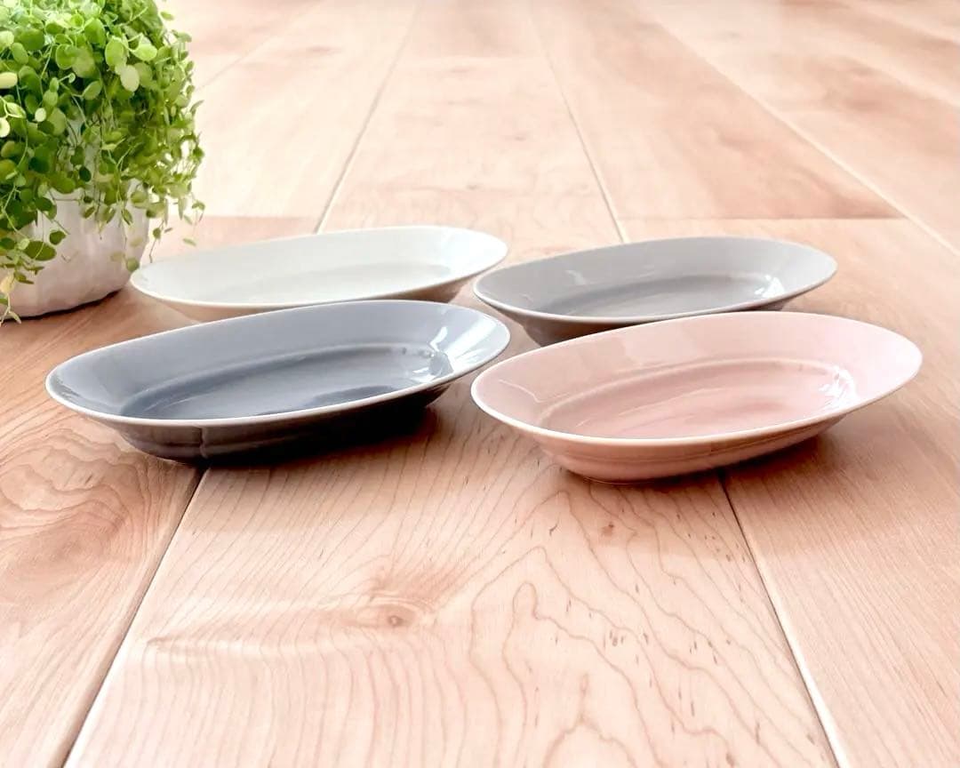 イイホシユミコ×チェック＆ストライプ オーバルプレートS 冬の贈り物 4