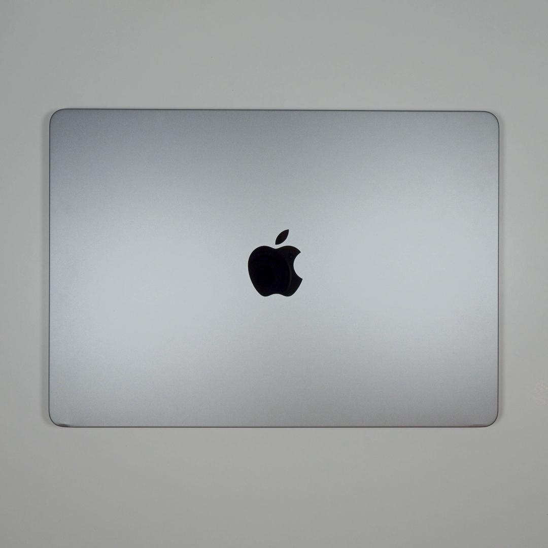 M2 MacBook Air 512GB 8GB スペースグレイ 13-Inch M2 MacBook Air 512GB SSD 8GB RAM Space Gray