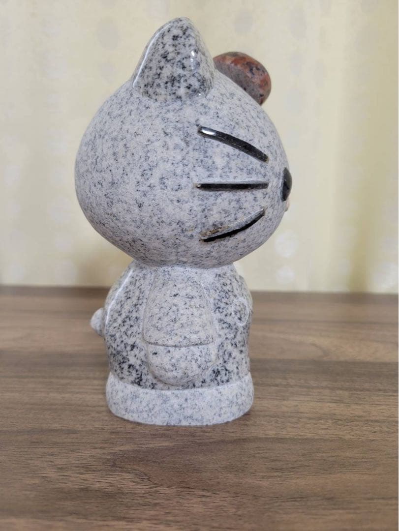 ハローキティ 石像 スタチュー - メルカリ