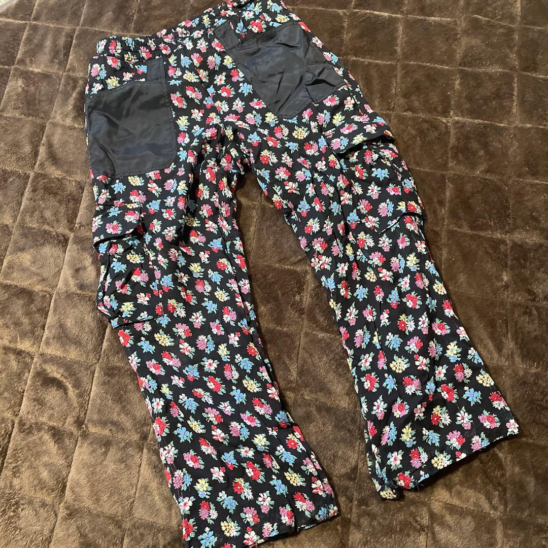 トリココムデギャルソン花柄パンツ - メルカリ