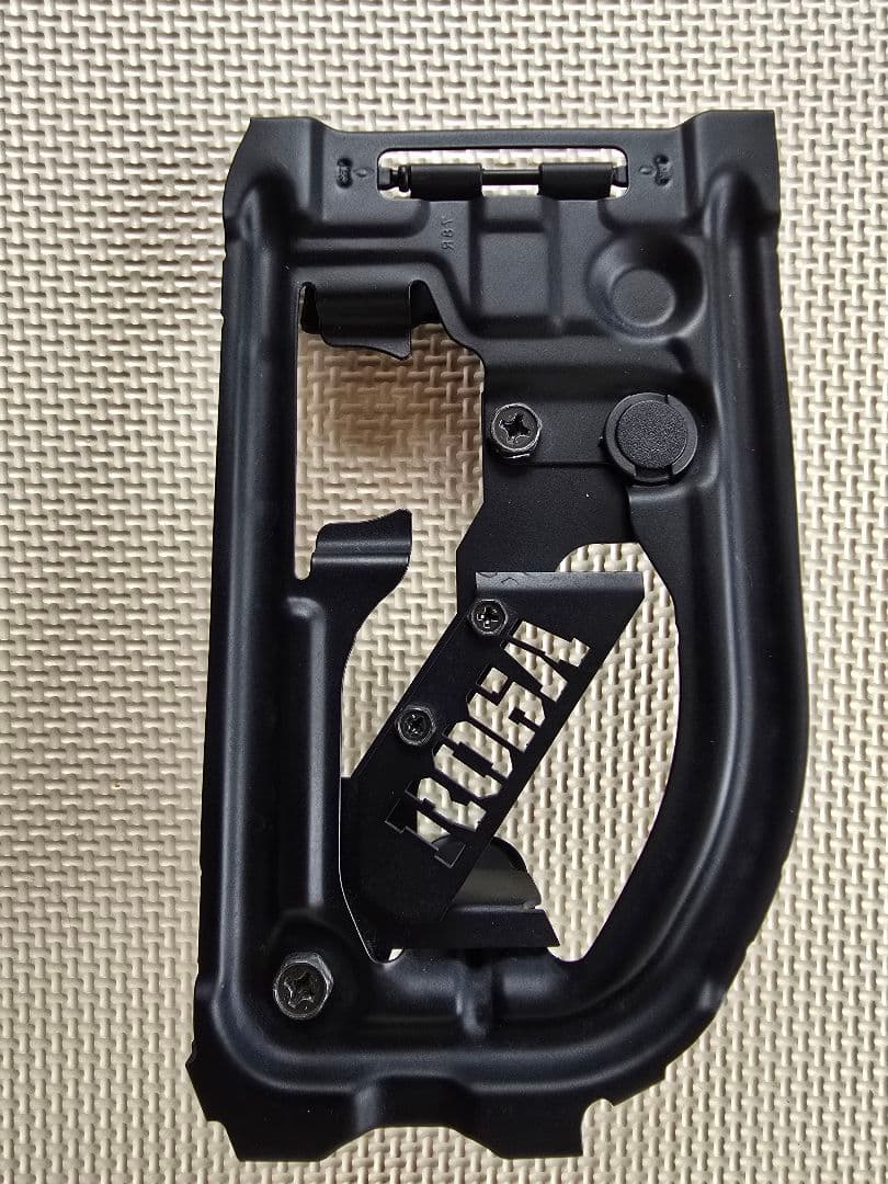 JB64ジムニー用 R06A刻印式スケルトン型燃料リッド JB64ジムニー用JB64W刻印式スケルトン型燃料リッド - メルカリ