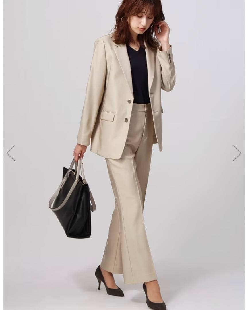 THE SUIT COMPANY】レディーススーツ セットアップ（ベージュ） - メルカリ