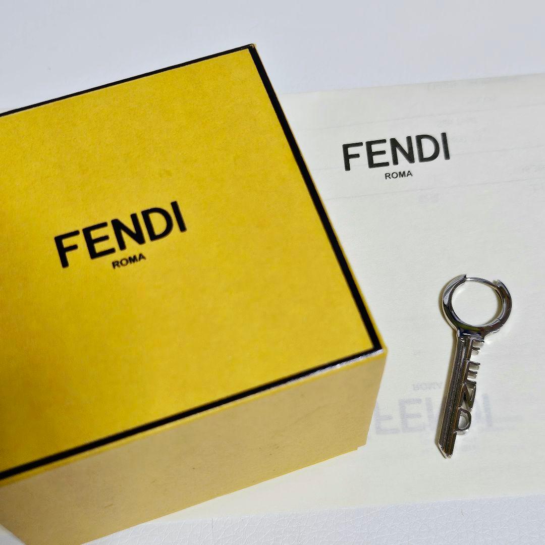 本日限定価格】FENDI 鍵モチーフ 片耳ピアス 佐久間大介 稀少品 - メルカリ