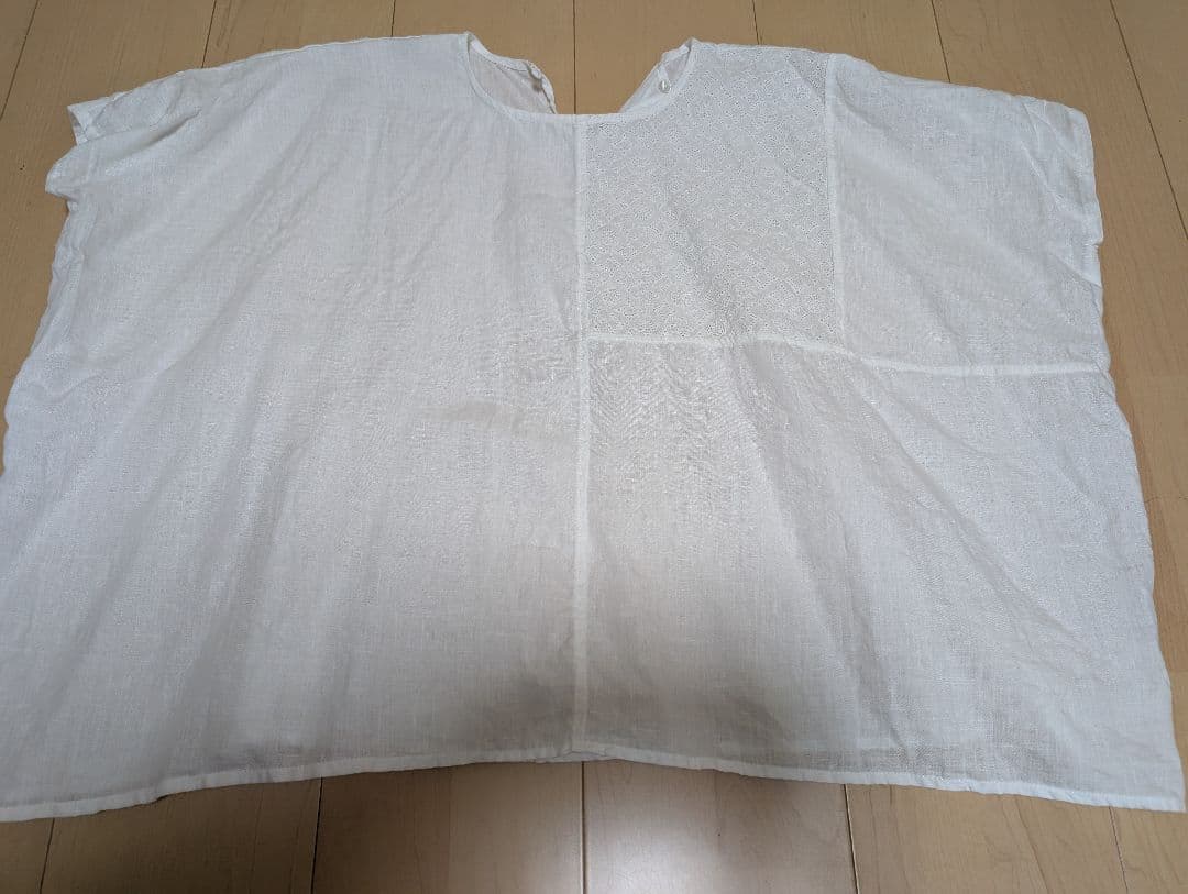 中川政七商店 亜麻の花七宝刺繍 プルオーバー 白 中川政七商店 亜麻の花七宝刺繍 プルオーバー 薄墨 - メルカリ