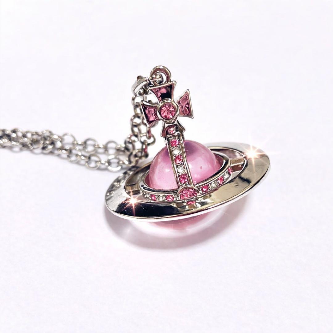 ヴィヴィアンウエストウッド スモールオーブネックレスピンク - メルカリ