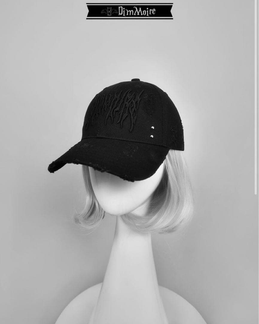 DimMoire ディムモアール ダメージ刺繍 ロゴ キャップ REFLEM - メルカリ