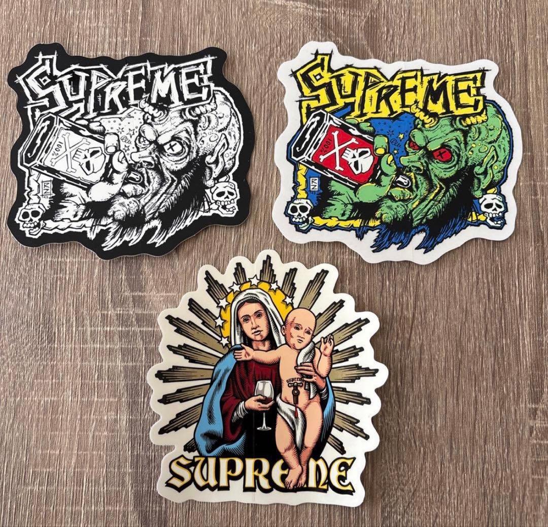 ラスト1点！supreme ステッカー 3点セット - メルカリ