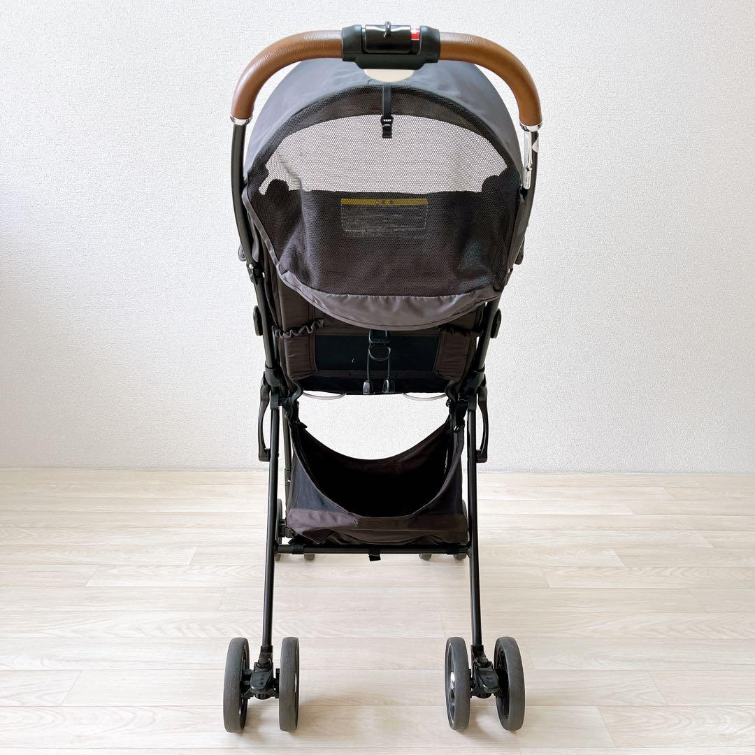 美品】アップリカ マジカルエアー クッション AD B型 背面 四輪 軽量