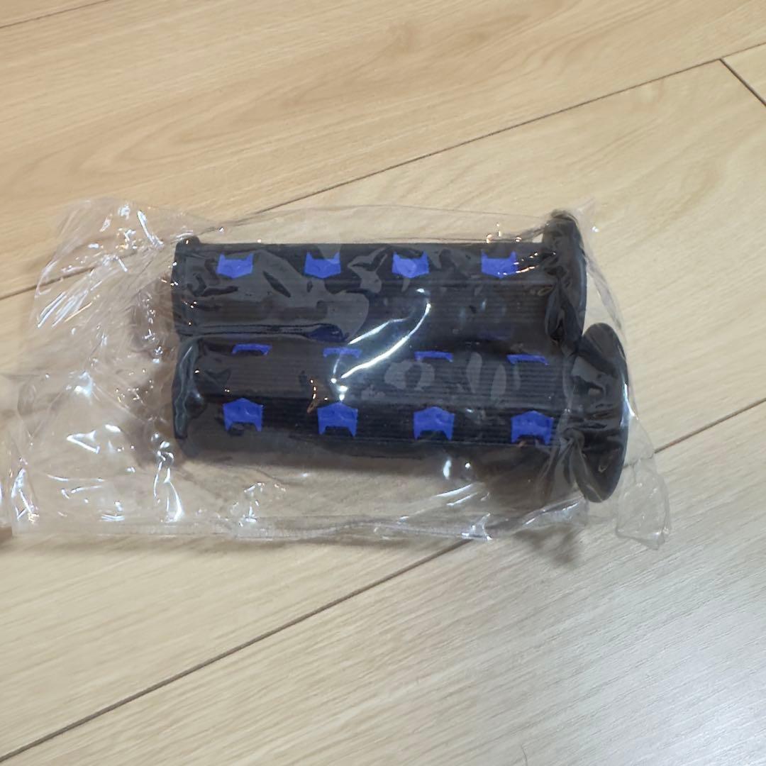 汎用八角グリップ ネコ柄 ニャンコグリップ ニャンニャングリップ 赤