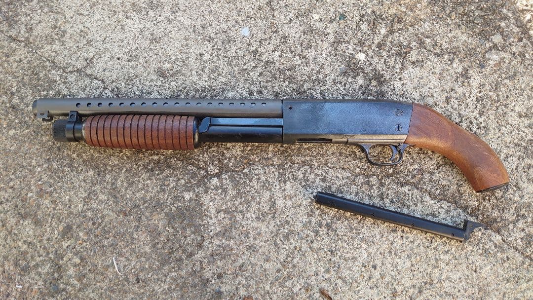 KTW イサカ　M37 　エアガン　中古　ジャンク 売り切れ【特選中古品】エアショットガン KTW イサカM37 フェザー