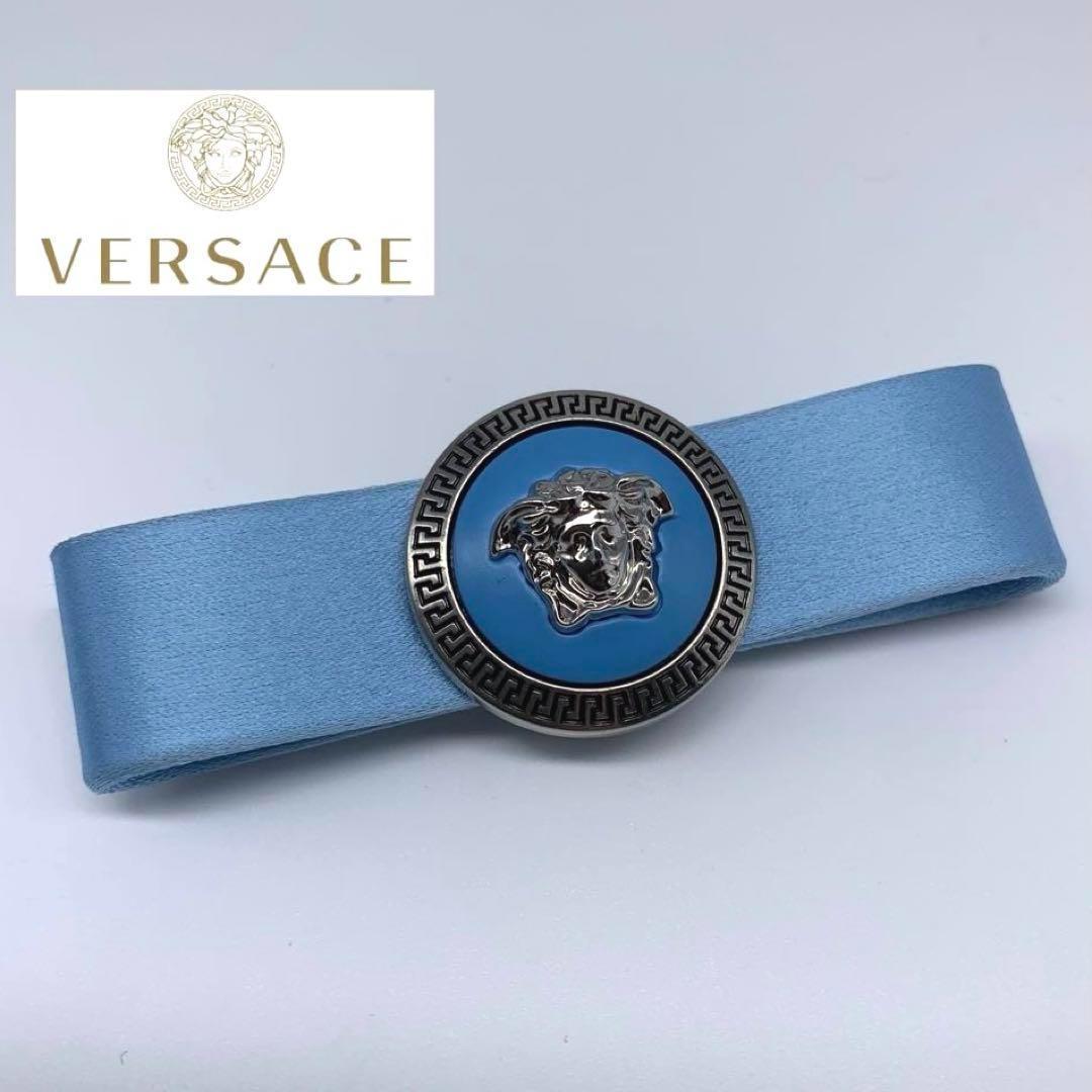 専用♡E32◆ヴェルサーチ【メデューサ◆ヘアピン/ヘアクリップ】サテン シルバー 専用♡E32◇ヴェルサーチ【メデューサ◇ヘアピン/ヘアクリップ】サテン