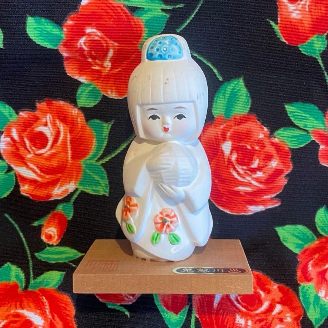 伝統的な日本の陶器人形 - メルカリ