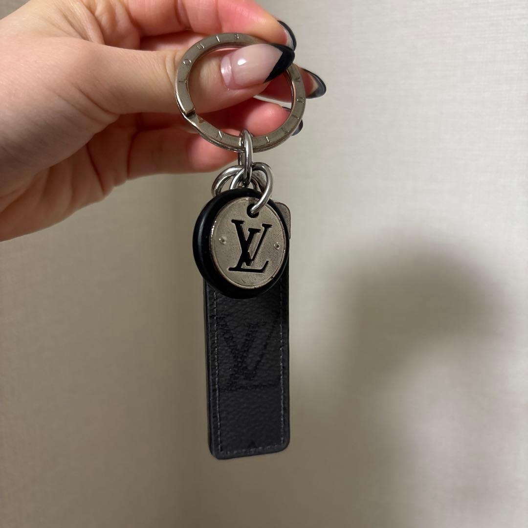 ヴィトン　メンズキーリング 23SS新作☆Louis Vuitton☆ルイヴィトン ポルト クレ・LV ロック