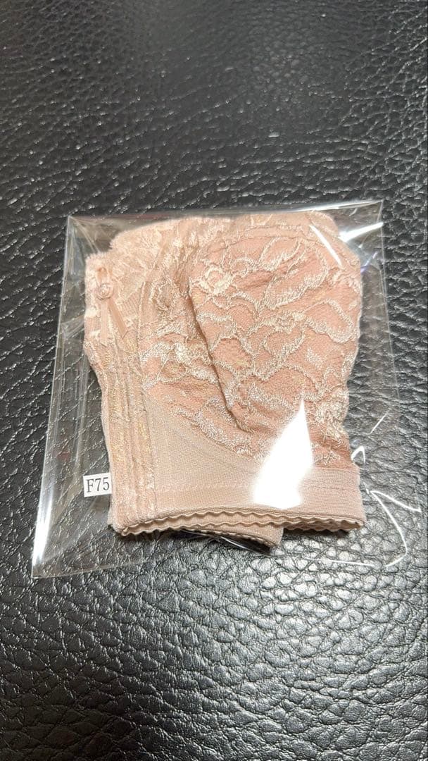 シャルレ ドゥバンナ ブラジャー F75 シェルピンク FA183 新品 激安