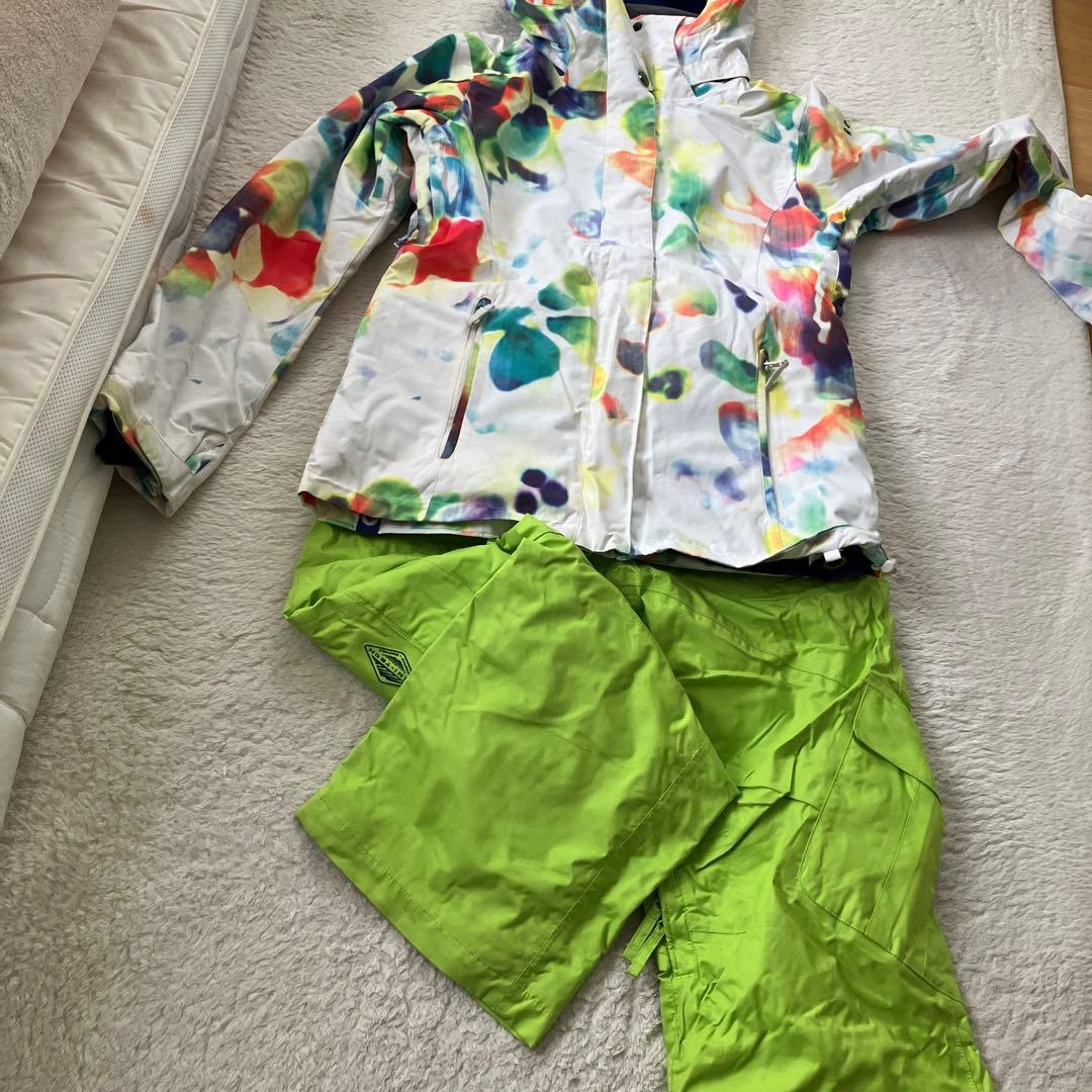 スノーボードウェアと小物 ロキシー コロンビア