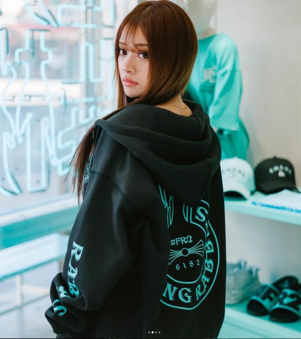 Fr2 月桃 2024新作 沖縄限定クロムハーツ パーカーブラック M - メルカリ