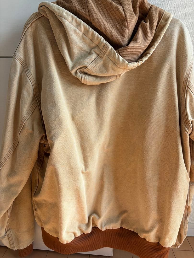 Carhartt フード付きジャケット ブラウン - メルカリ