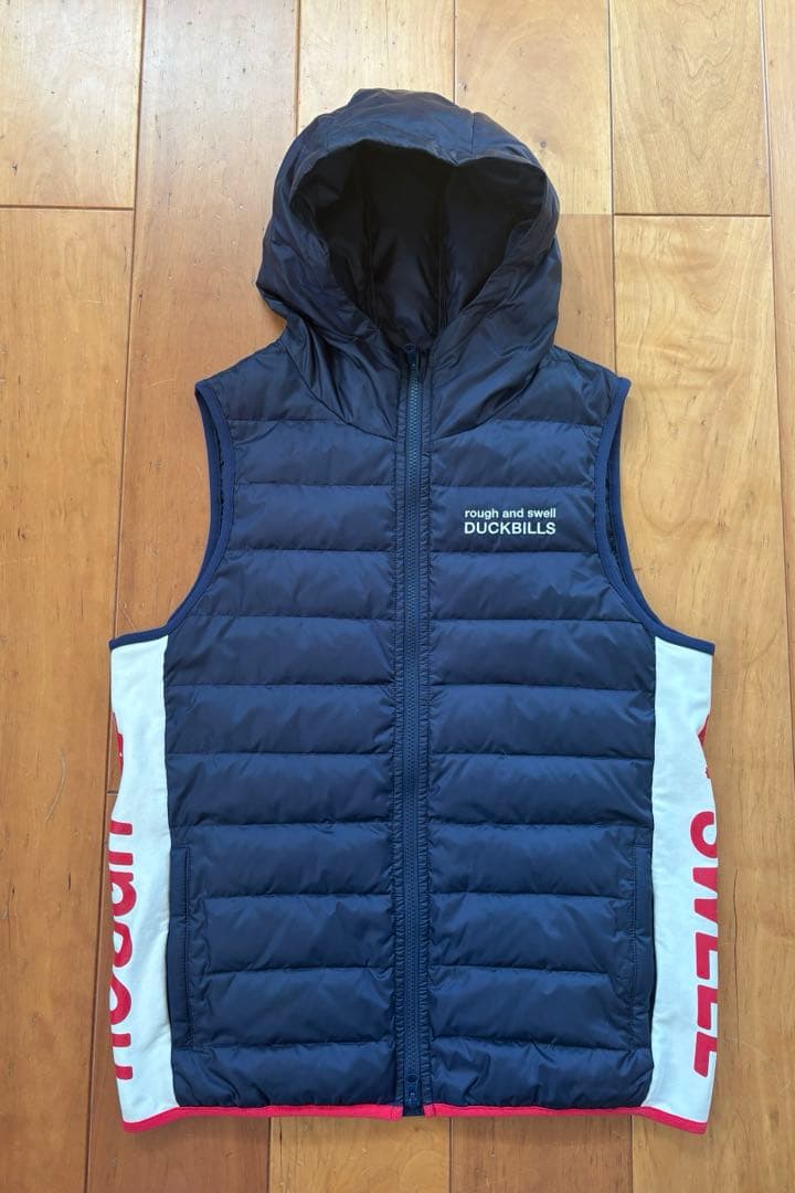 ROUGH&SWELL ラフアンドスウェル ダウンベスト ネイビーMサイズ - メルカリ