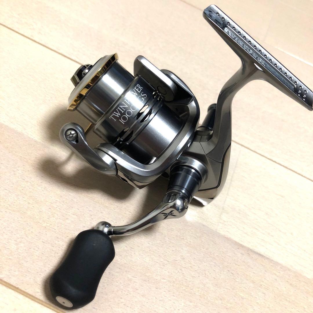 超美品　SHIMANOシマノ/11ツインパワー シマノ 11ツインパワー 1000PGS 替スプール付き/U004M 美品 スピニング