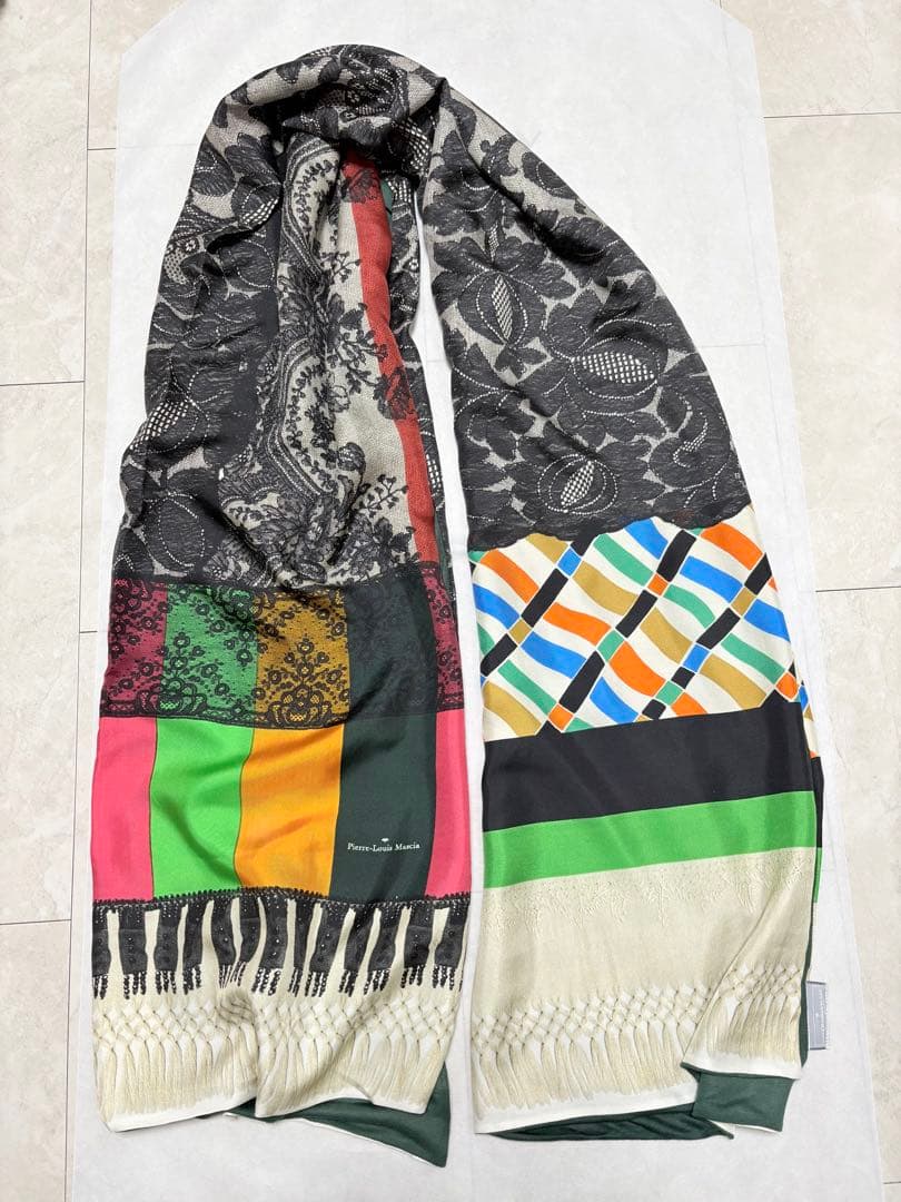 ピエールルイマシアストール★定番　シルク ストール② 独創的な色柄が芸術作品のようなストール 「ピエール・ルイ・マシア
