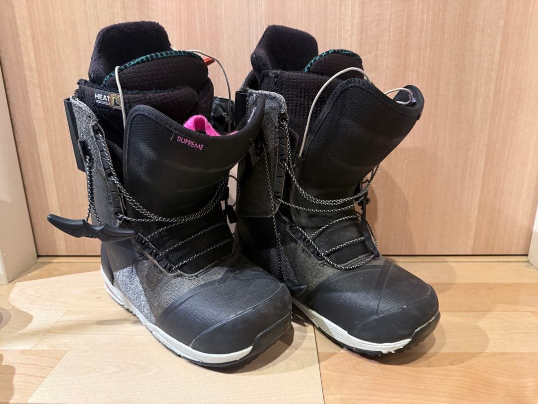 Burton LIFE WF ブラック/グレー スノーボードブーツ(女性用) Burton LIFE WF ブラック/グレー スノーボードブーツ(女性用) Amazon