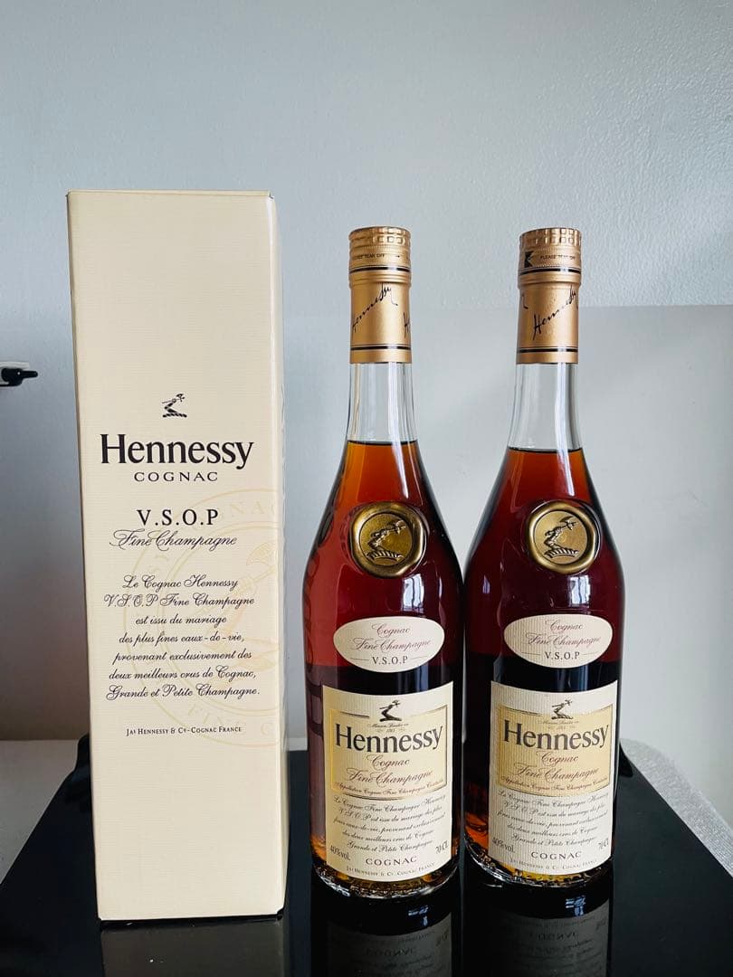 Hennessy V.S.O.P 2本セット Hennessy VSOP - Slijterij 't Fust Wijn speciaalzaak