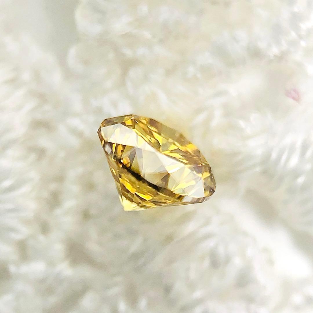 0.258ct F.D. Orangy Yellow SI-1 イエローダイヤ