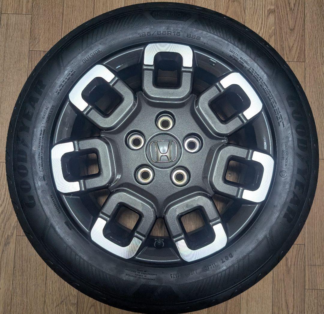 新品・未使用】新型フリードクロスター 純正アルミホイール タイヤ 1本