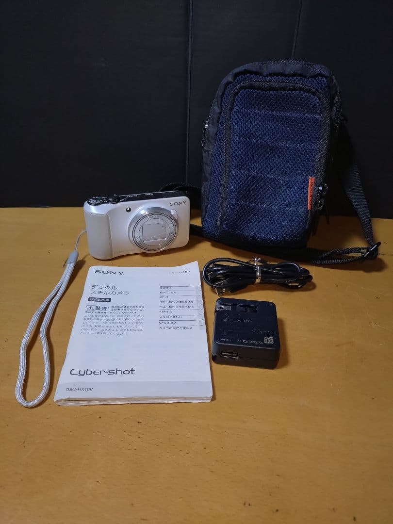 美品 SONY DSC-HX10V サイバーショット デジタルカメラ ホワイト Sony Cyber-shot® DSC-HX10V (White) 18.2-megapixel digital camera
