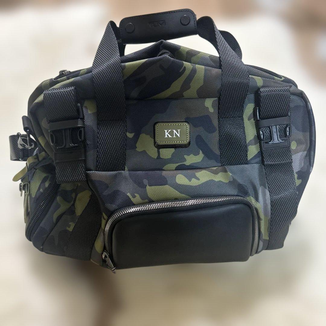 TUMI ダッフルバッグ buckley duffel 迷彩 イニシャルKN Tumi Men's Alpha Bravo Buckley Camo-Print Duffel Bag - Macy's