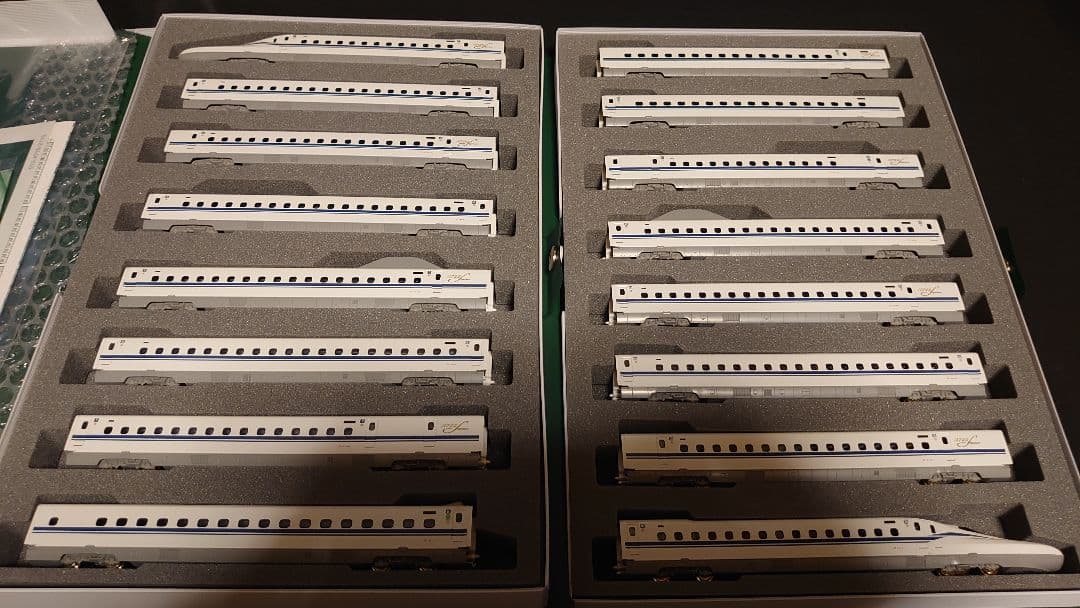 と*も様 KATO　N700S　16両セット Amazon | KATO Nゲージ 10-1697 N700S 新幹線 のぞみ 基本セット 4両