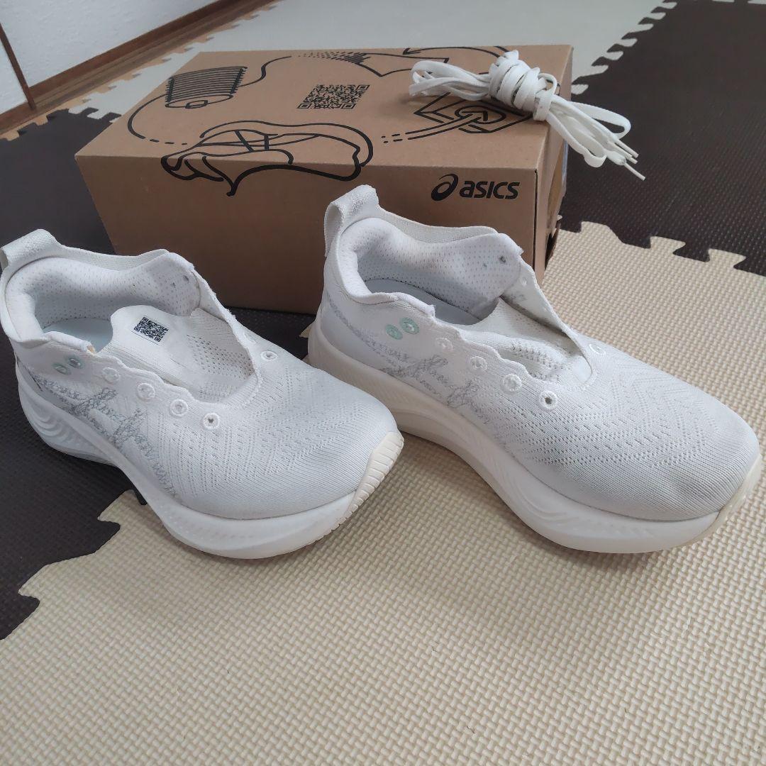 ASICS NIMBUS MIRAI 24.5cm ホワイト