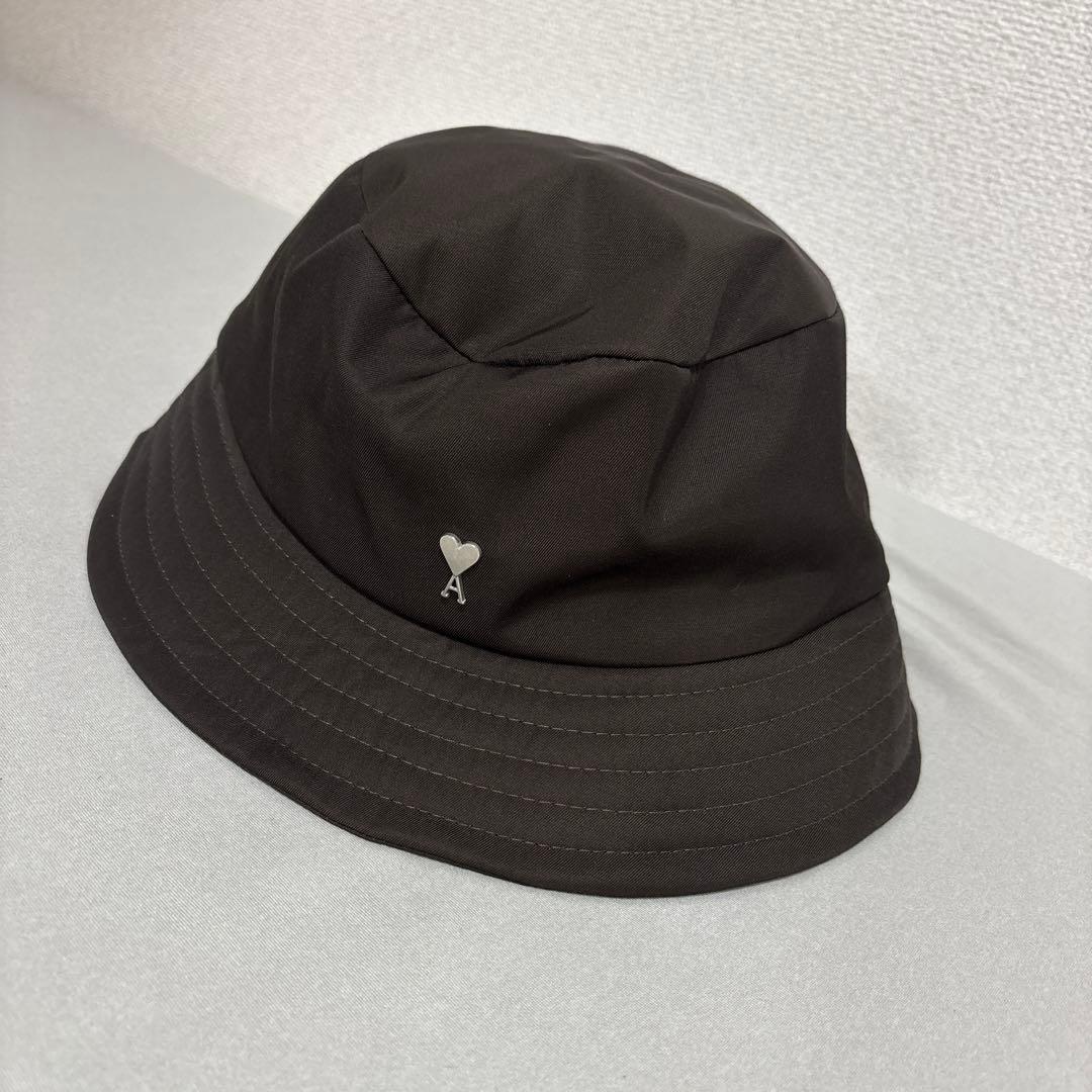 Ami de Coeur スタッズ バケットハット AMI PARIS (アミパリス ) ワンポイント スタッズ バケットハット