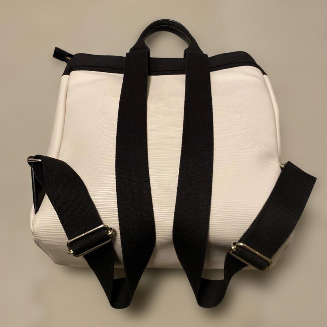 未使用級】Breath TOPKAPIリプル2way リュック A4 オフ白