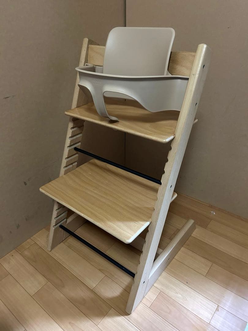 新型】ストッケ トリップトラップ V3ベビーセット付 ナチュラル新型