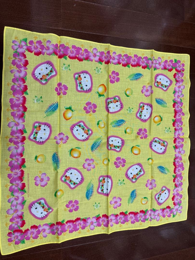 美品　キティ　トロピカル　レトロ　ハンカチ ハローキティ ハンカチ レトロ - メルカリ