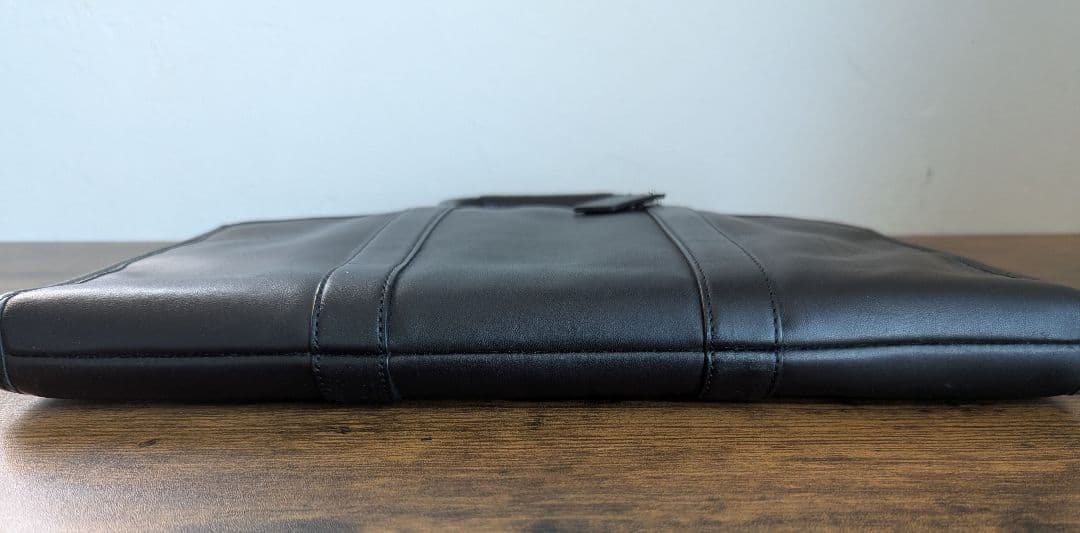 《 USED 》COACH ブラック レザービジネスバッグ