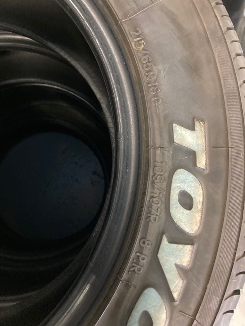 215/65-16C TOYOタイヤH20 バン用　ホワイトレター