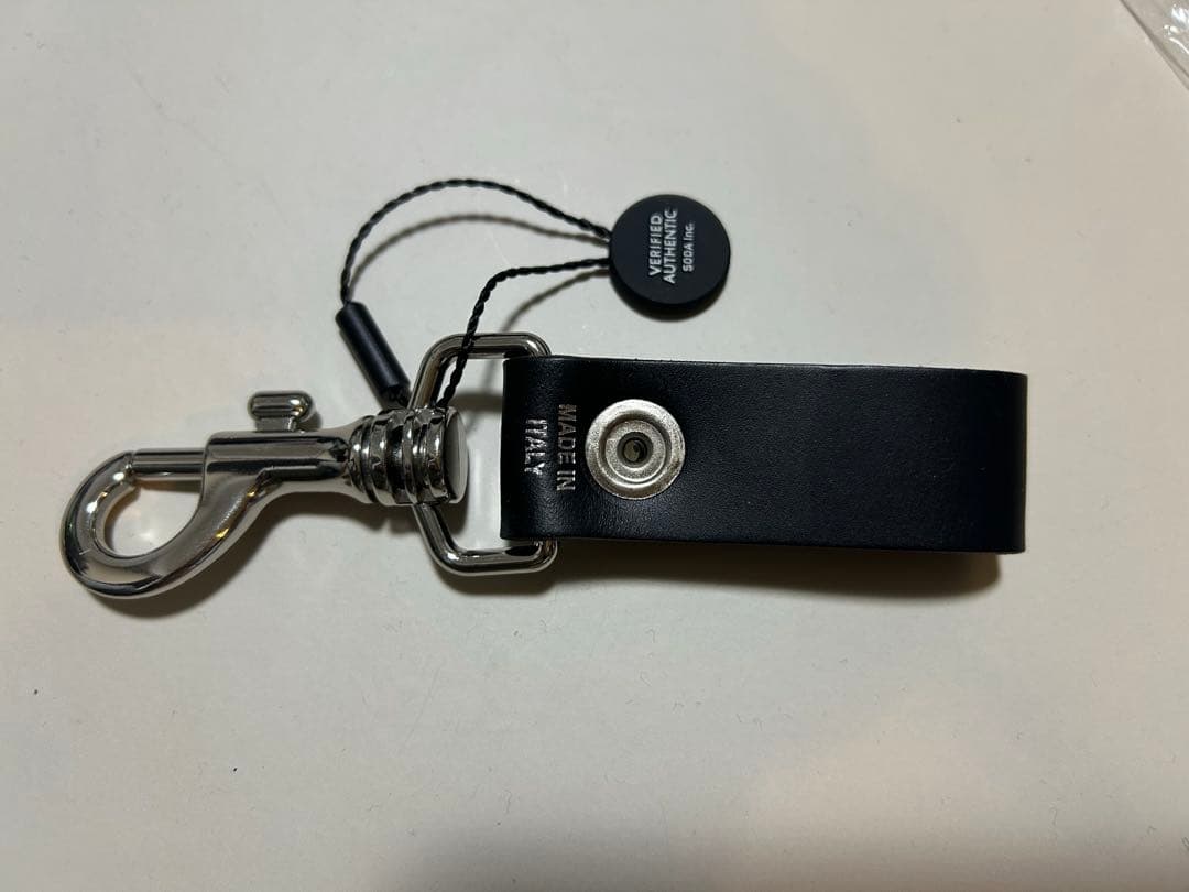Supreme Leather Key Loop \"Black\" キーチェーン