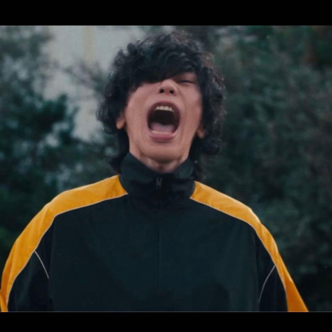 米津玄師着用 BALENCIAGA トラックジャケット KICKBACK - メルカリ