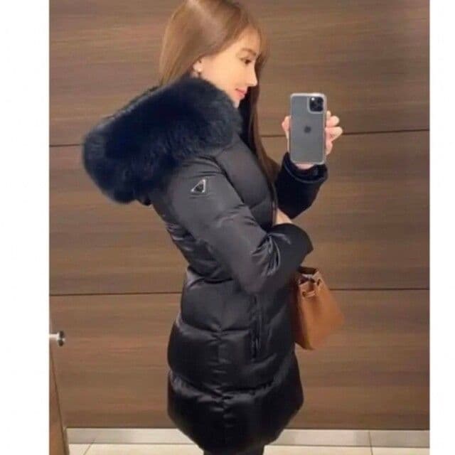 PRADA岡部あゆみさん着用プラダダウンコートフォックスfoxファー29z117