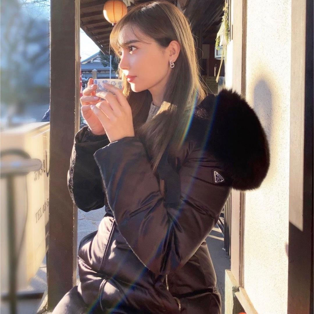 PRADA岡部あゆみさん着用プラダダウンコートフォックスfoxファー29z117