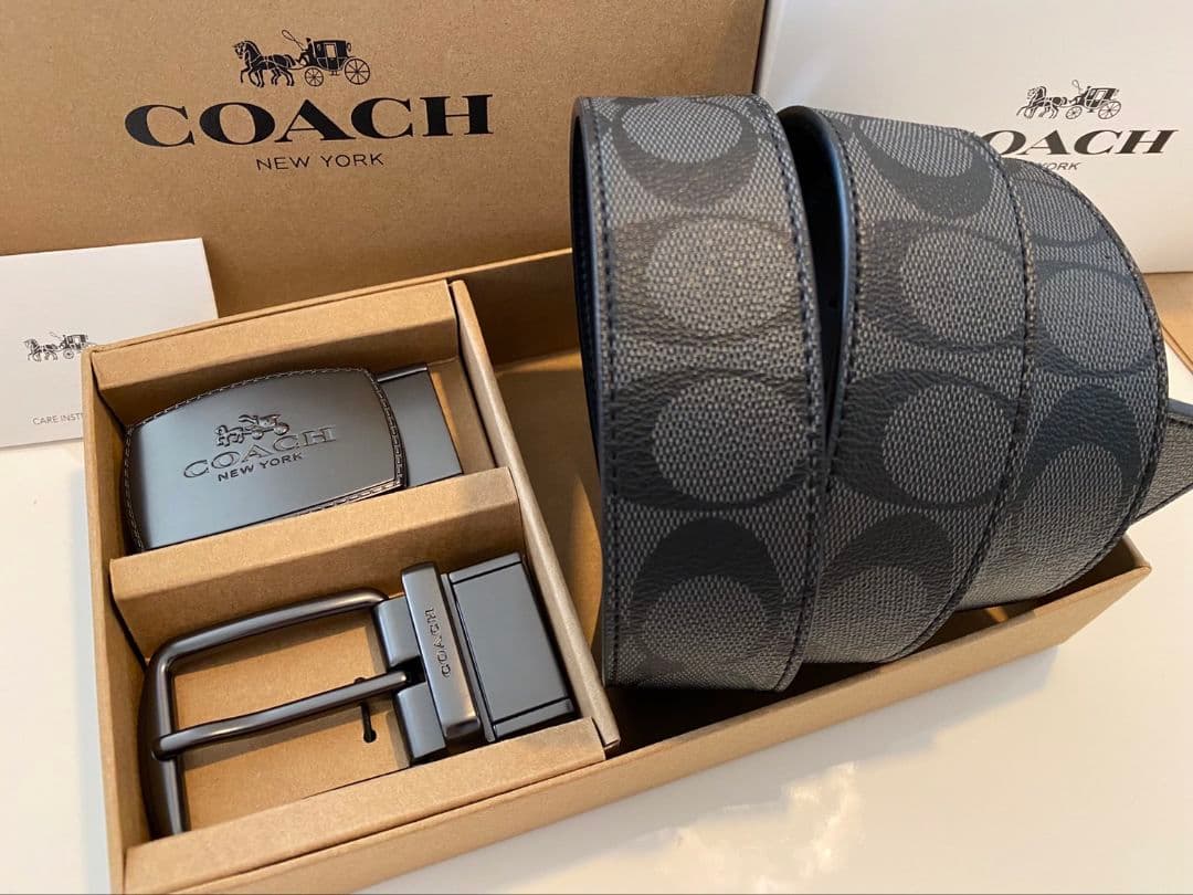 SALE♪コーチ　新品　リバーシブルベルト　馬車バックルセット COACHコーチ 新品 リバーシブル シグネチャー ブラウン 箱付き 馬車