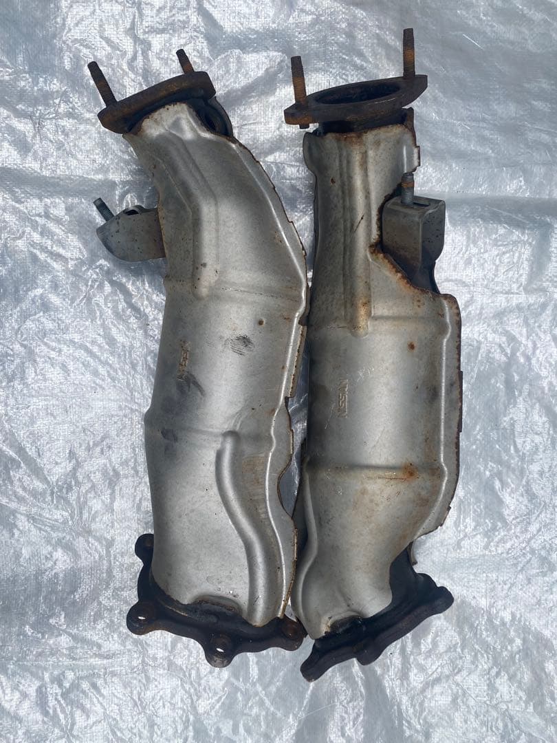 ニッサン純正 GT-R R35 第一触媒 日産（NISSAN） 【希少品】ニッサン R35 GT-R 純正 第1触媒 第2触媒