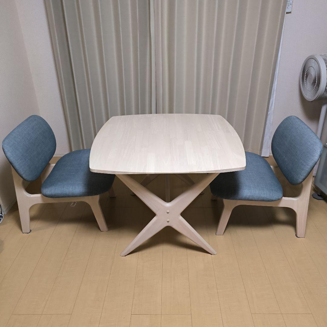 ニトリ　テーブル＋リビングチェア2点セット 旧モデル】リビングダイニングテーブル4点セット(LDリラックスワイド