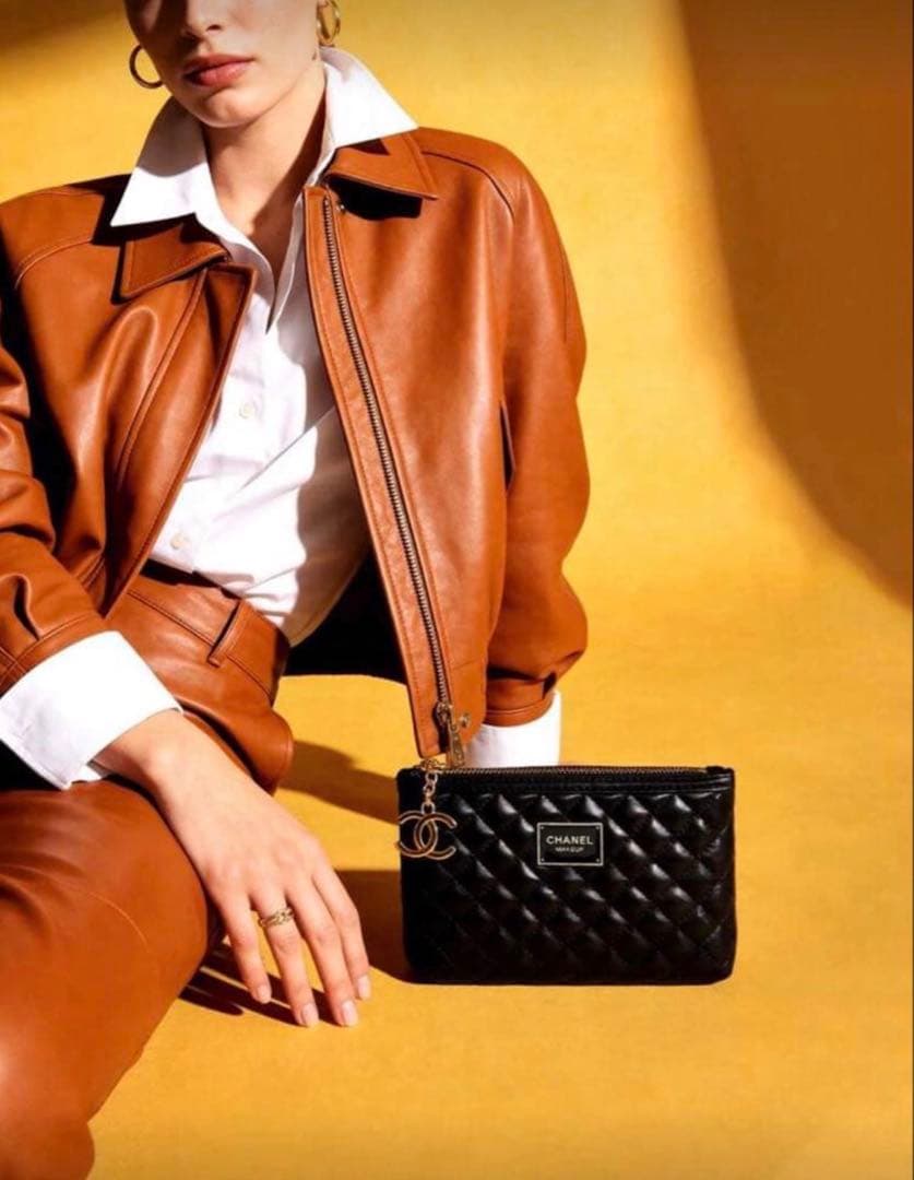 CHANEL ブラック 化粧ポーチ ダイヤモンドパターン コスメポーチ